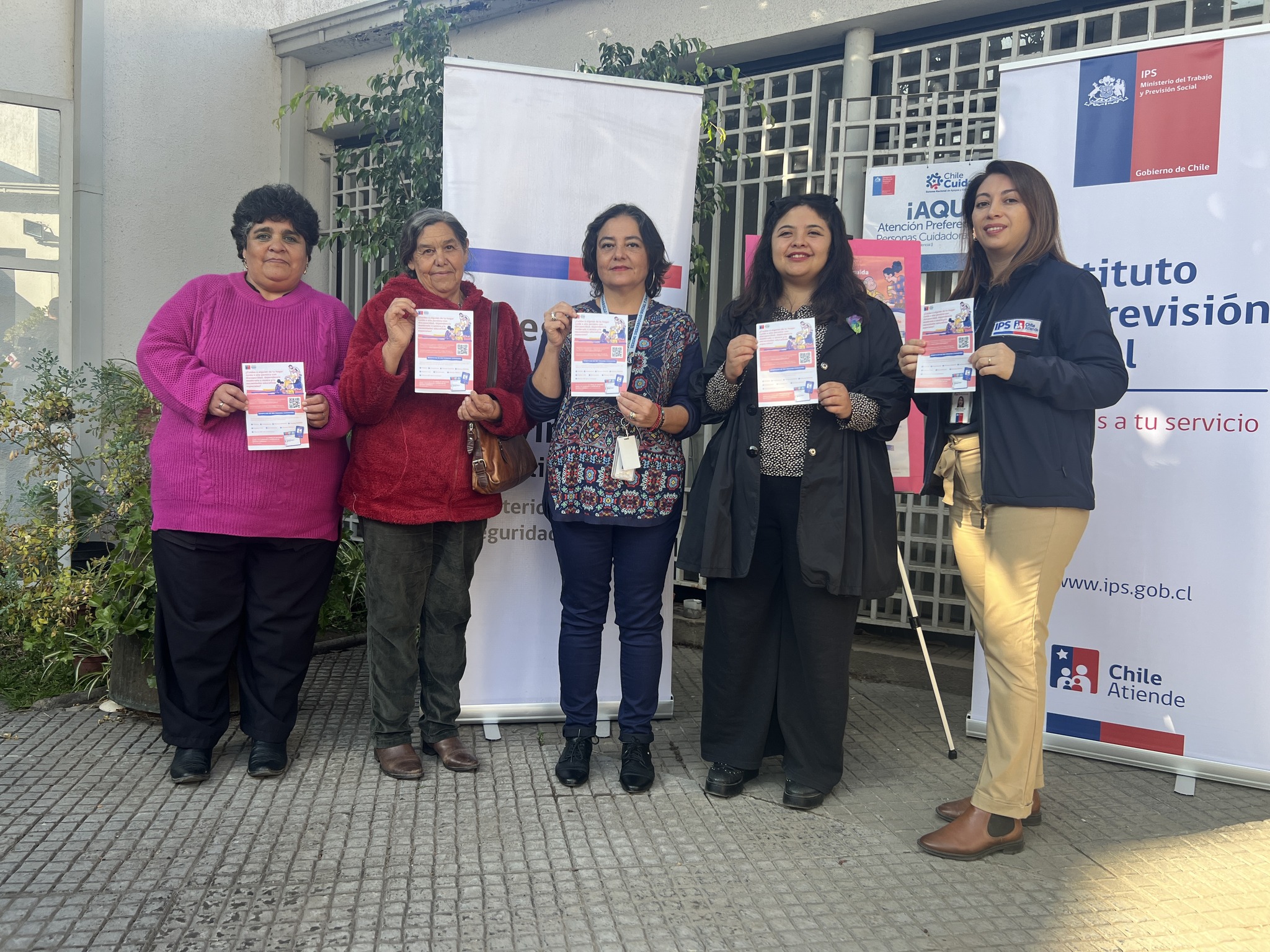 Realizan jornada de difusión del programa “Chile Cuida” y su complemento de cuidados