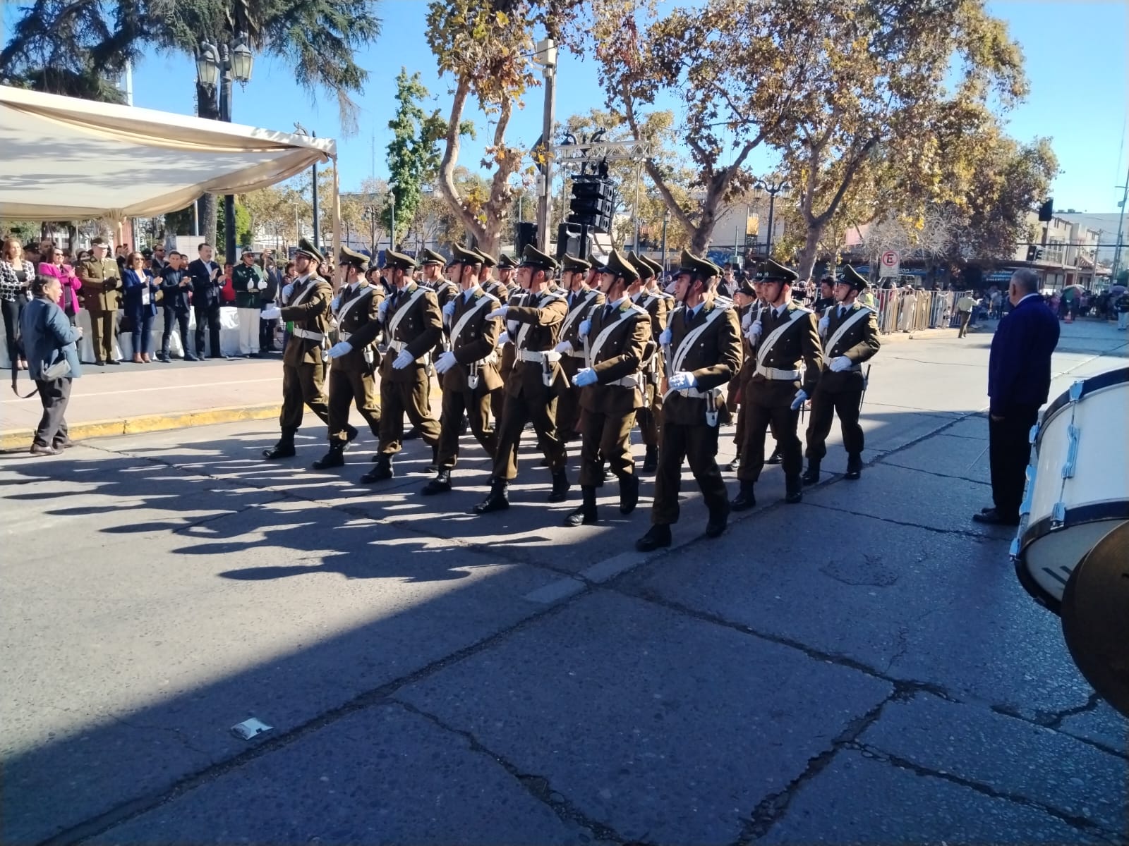 Esta mañana se realizó en Melipilla el desfile en homenaje al 97 aniversario Carabineros de Chile