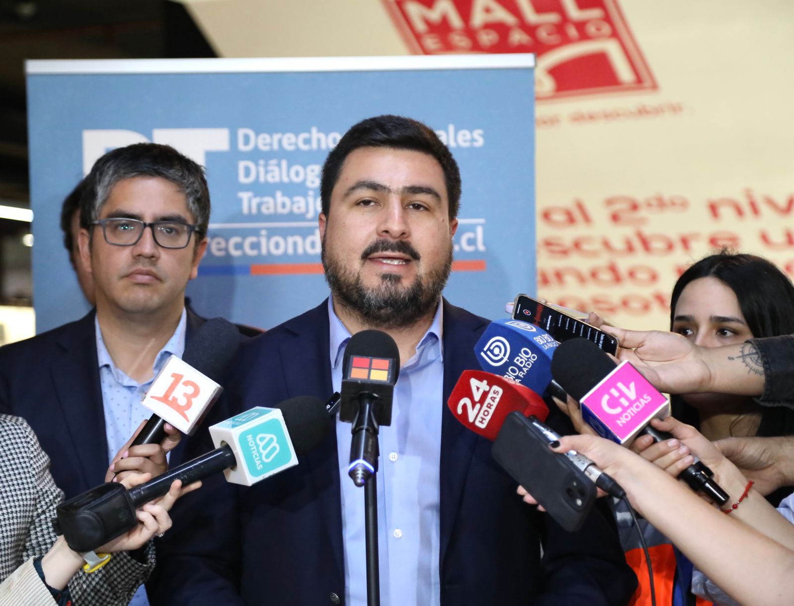 Elecciones: Director del Trabajo llamó a respetar las normas laborales de los comicios de este domingo