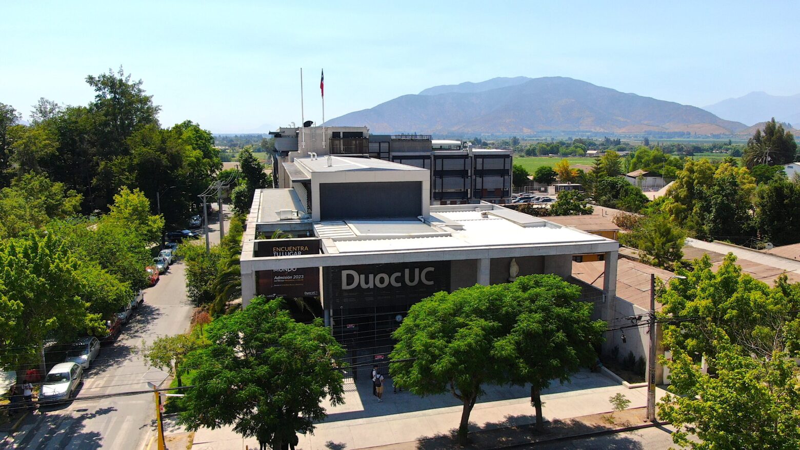 Duoc UC Melipilla invita a fanáticos del mundo motor a una exposición de vehículos de alto rendimiento