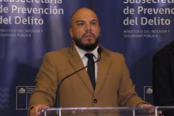 Cinco subsecretarios dejaron hoy sus cargos en el Gobierno de Boric