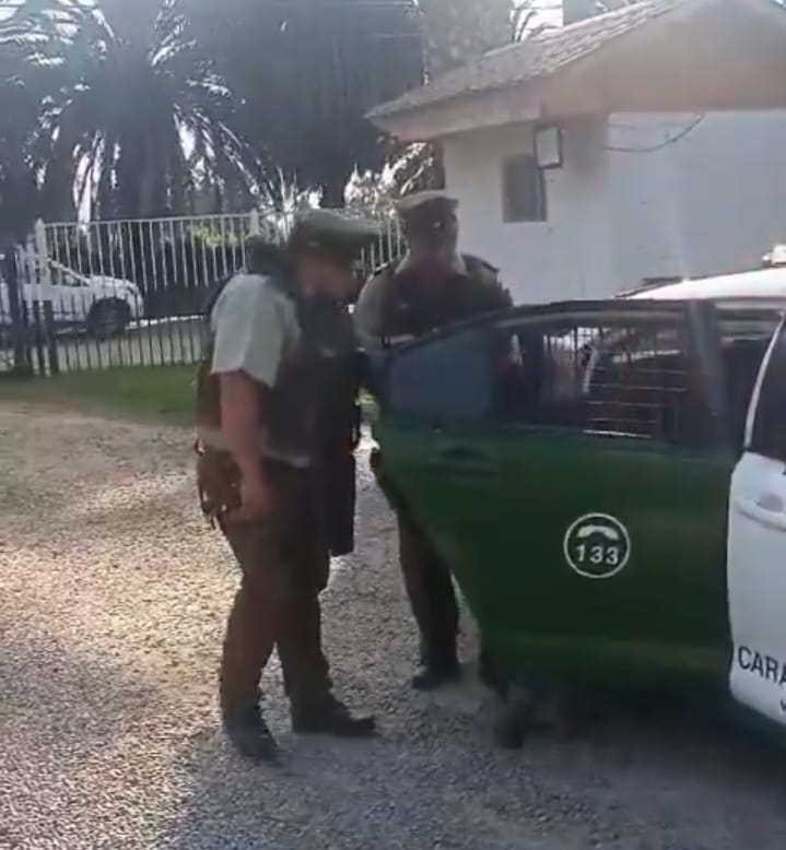 Detienen a sujeto sorprendido provocando un incendio en la Cuesta Mallarauco