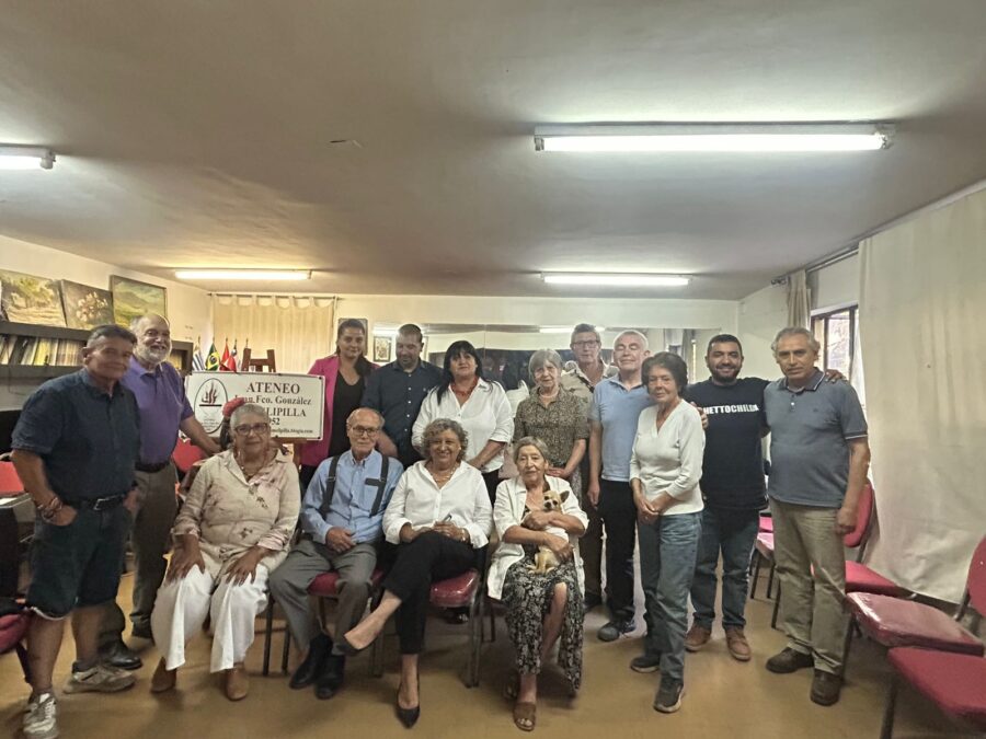 Ateneo Juan Francisco González recuerda a Gino Arab a un año de su fallecimiento