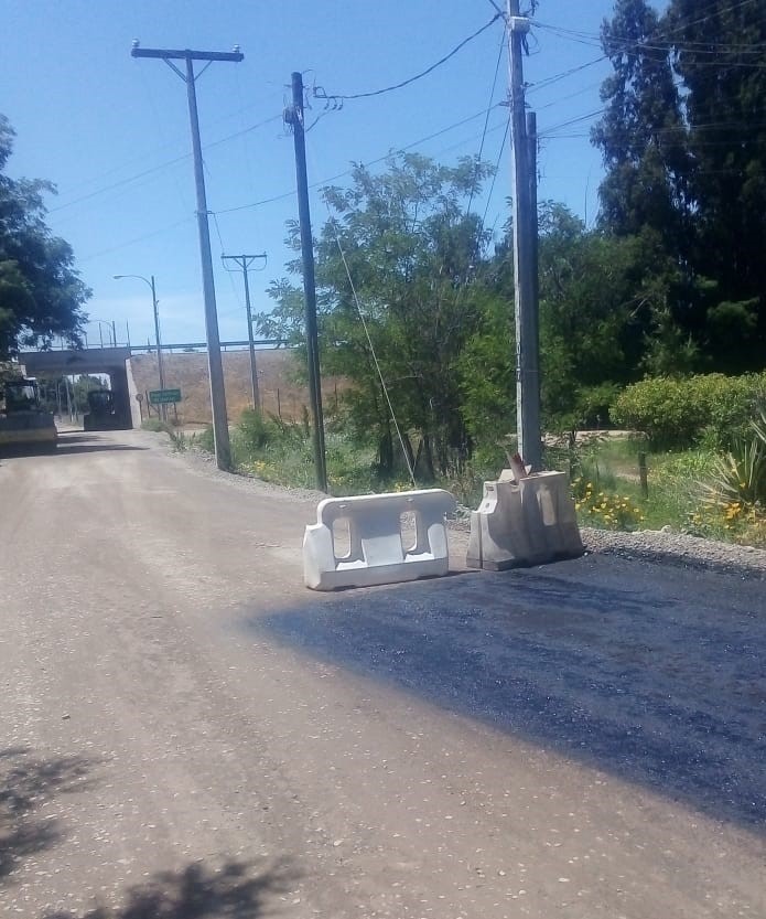 Próximos a iniciarse los trabajos de asfaltado del camino El Maitén en Melipilla y vecinos exponen su preocupación por la vida útil que tendrá debido al paso de camiones de alto tonelaje