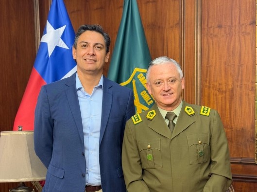Como de muy positiva calificó el alcalde de Peñaflor, la reunión con el Director General de Carabineros