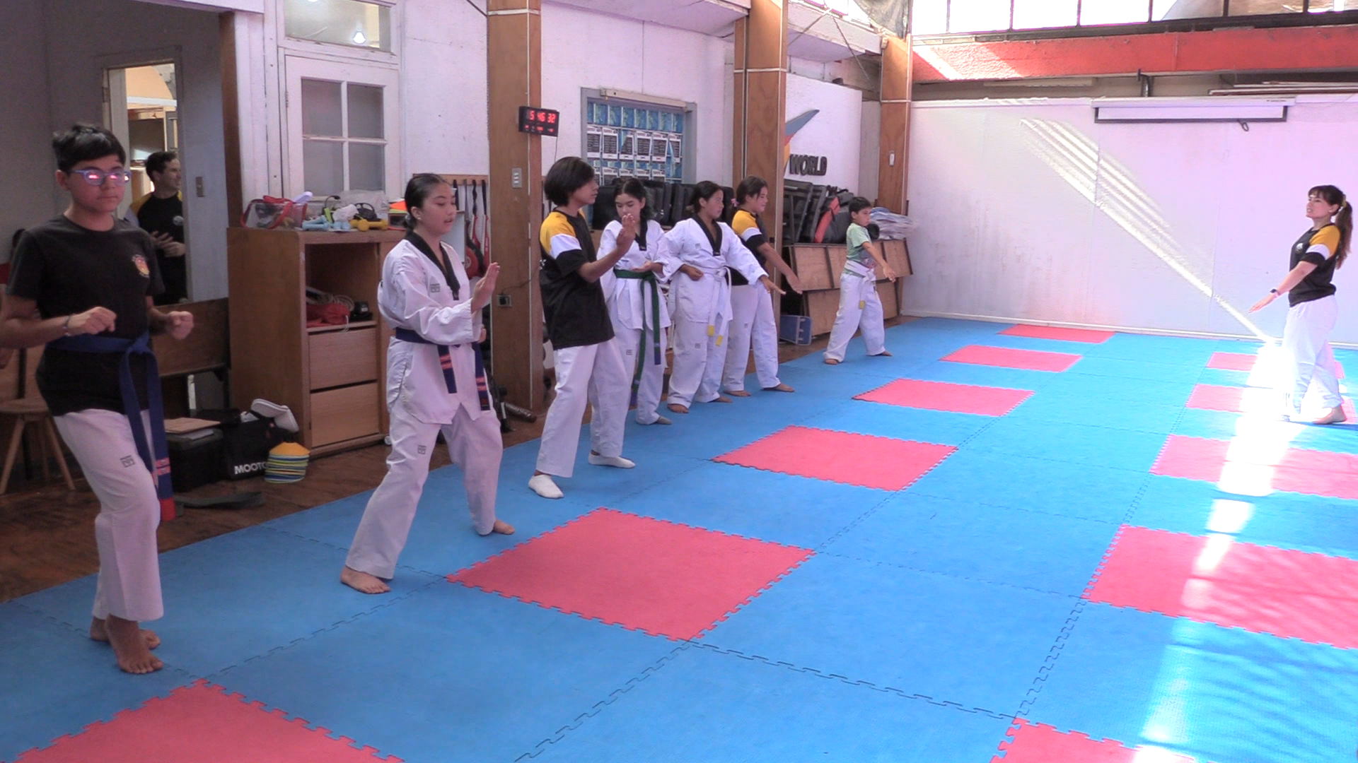 Academia Taekwondo revolution kim es una alternativa para practicar esta disciplina deportiva