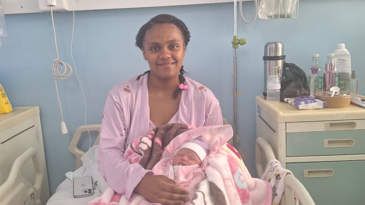 Una mujer fue la primera recién nacida de 2025 en la provincia de Melipilla