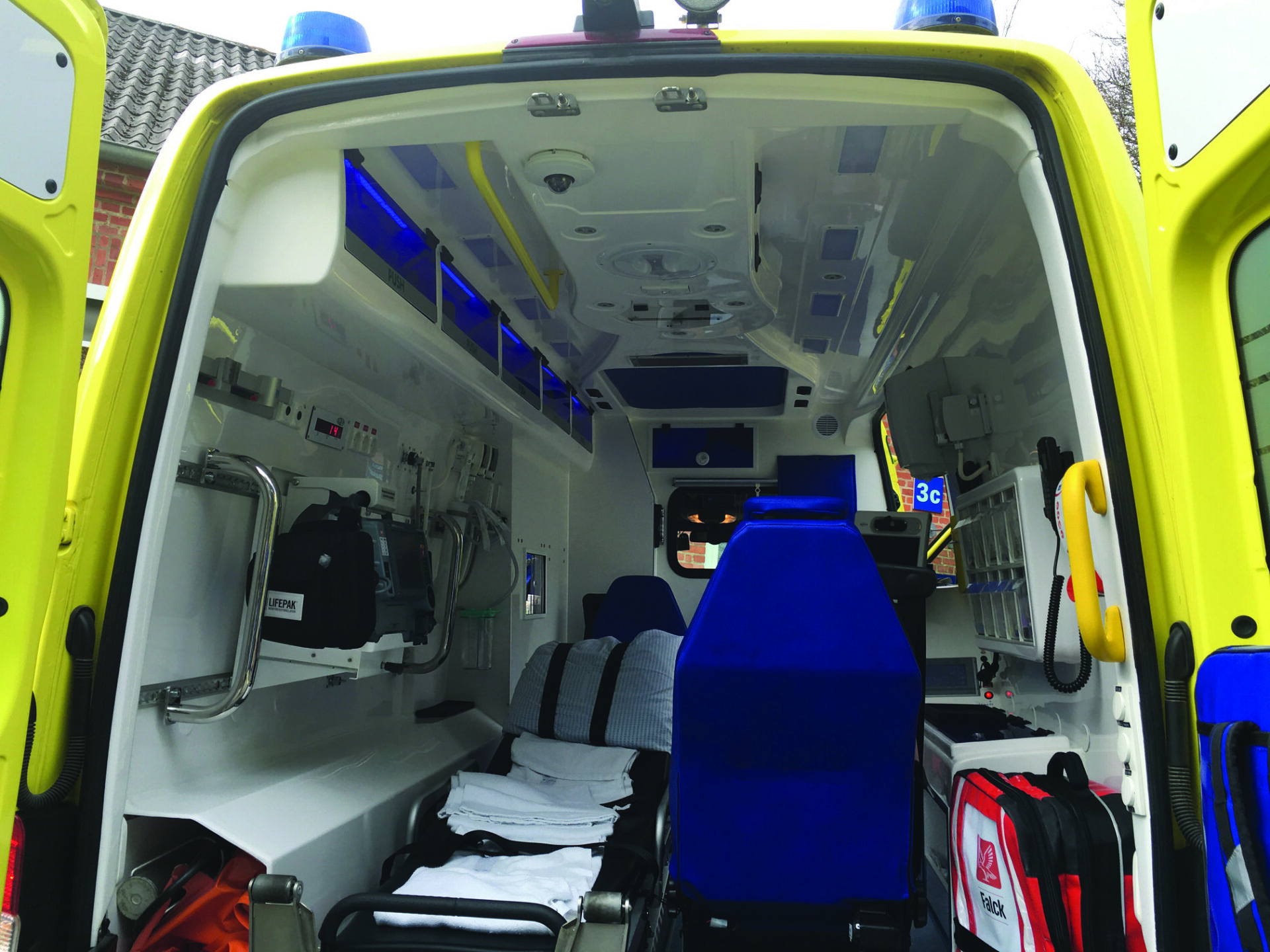Falta de ambulancias para traslados prehospitalarios en Melipilla: ¿De quién es la responsabilidad?