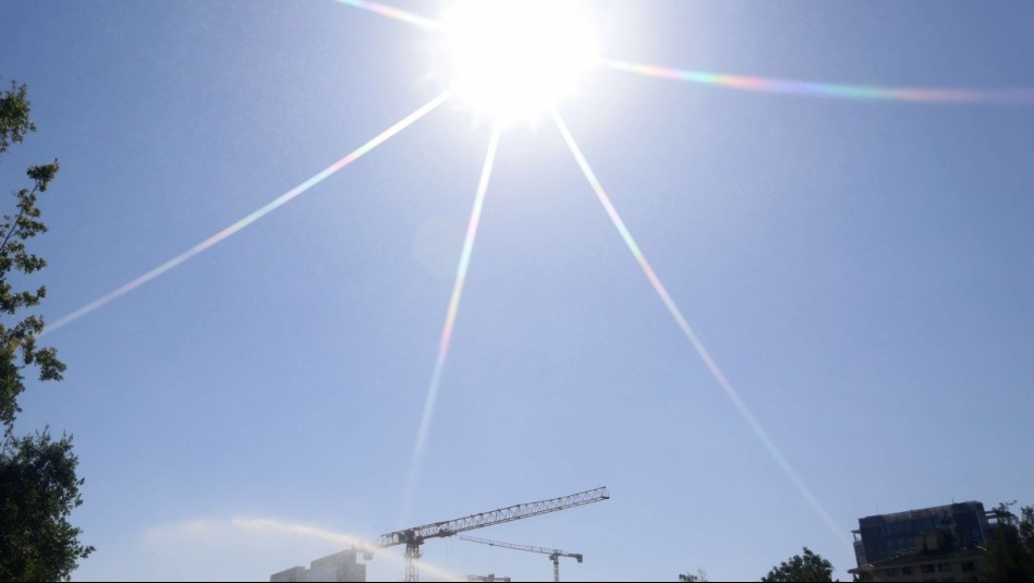 Emiten alerta por altas temperaturas: Termómetros podrían llegar a los 36 grados en siete regiones