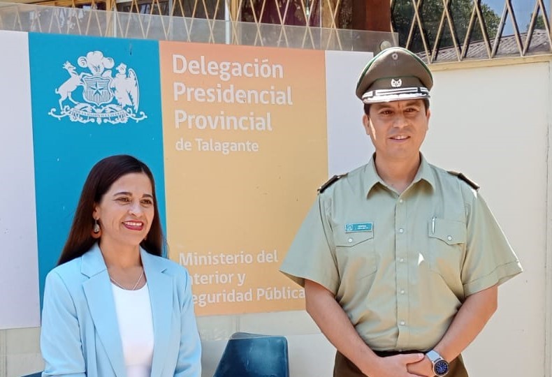 Delegada presidencial de Talagante, se reunió con el nuevo prefecto de la zona costa de Carabineros