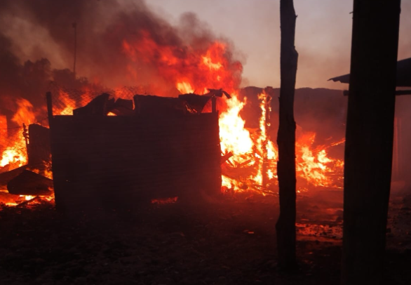 Investigan hallazgo de cuerpo calcinado tras incendio de vivienda en Huechún: Hay una persona detenida