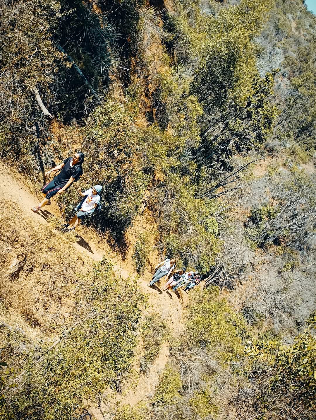 Excursionista fue rescatado por equipo “Agreste” de Bomberos de Melipilla, tras un arriesgado operativo desde el cerro El Peñón de Culiprán