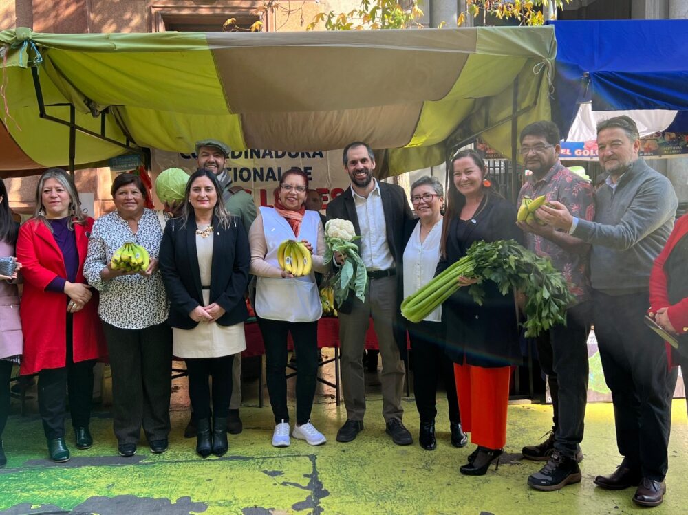 Ya está disponible el programa desarrollo de ferias libres Sercotec 2025
