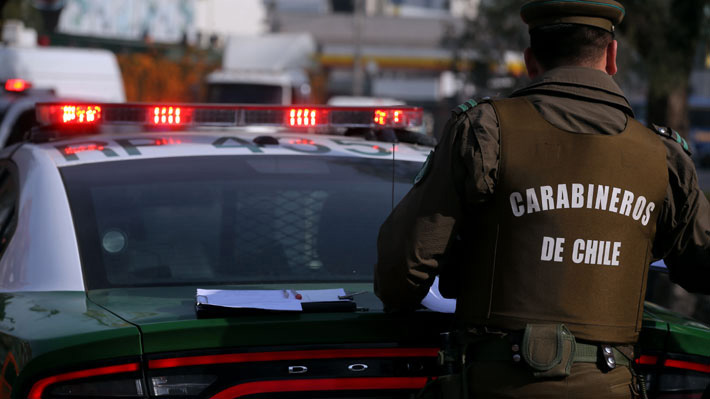 Carabineros investiga millonario robo a vivienda en Villa Altos del Maitén