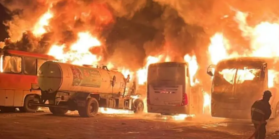 La comuna de El Monte recupera parte del transporte escolar tras ataque incendiario aún sin responsables