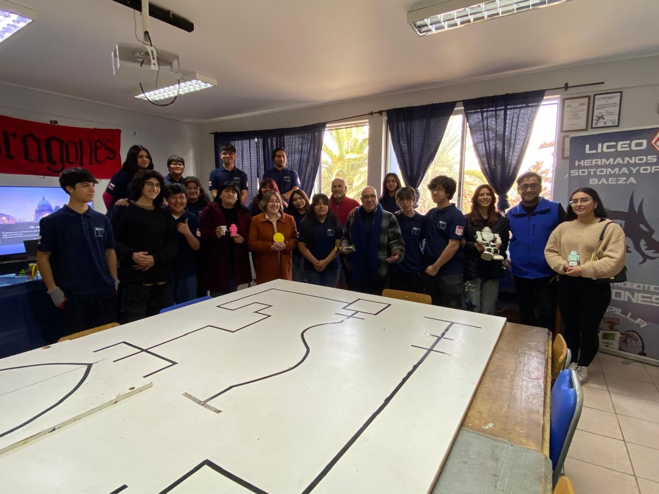 Taller de Robótica del Liceo Hermanos Sotomayor Baeza: 14 años de innovación y logros internacionales