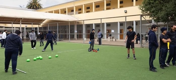 Recreos Deportivos en liceos municipales de Melipilla para fortalecer la convivencia escolar