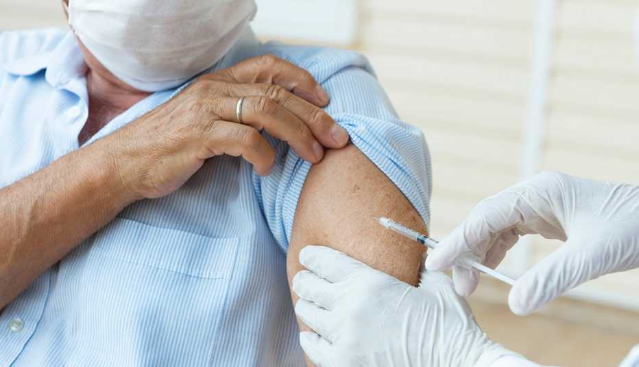 Entregan balance de vacunación contra virus respiratorios en Melipilla: preocupa baja adhesión de adultos mayores