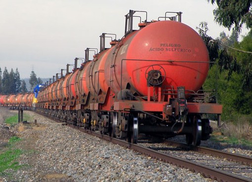 Maniobra oportuna evita tragedia en cruce ferroviario de Talagante