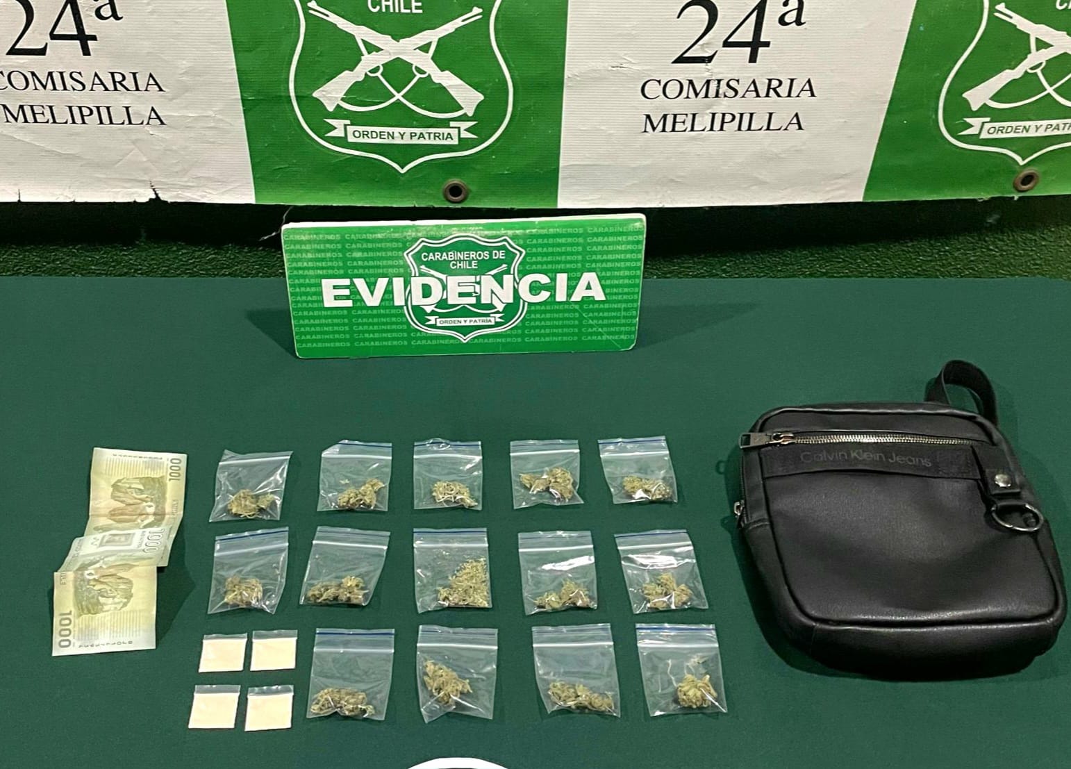Carabineros detiene a dos sujetos por venta de marihuana y tussi