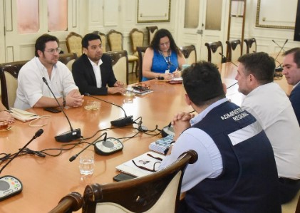 Oposición formaliza requerimiento contra Claudio Orrego ante el Tricel por abandono de deberes y uso indebido de fondos