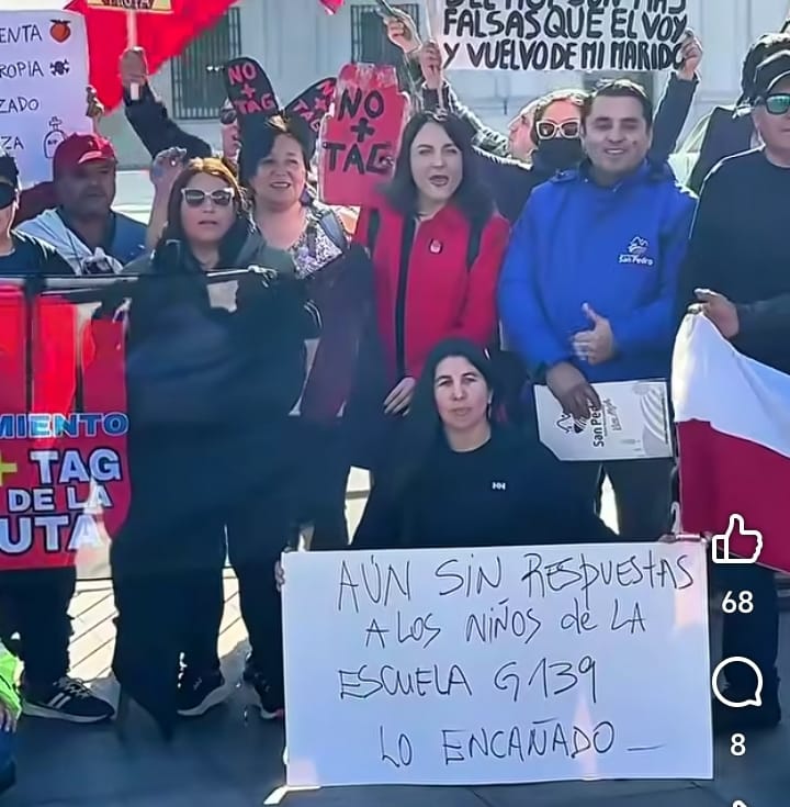 Diputada Musante, alcalde y vecinos de San Pedro entregan carta en La Moneda exigiendo suspensión del cobro de TAG en ruta de la Fruta