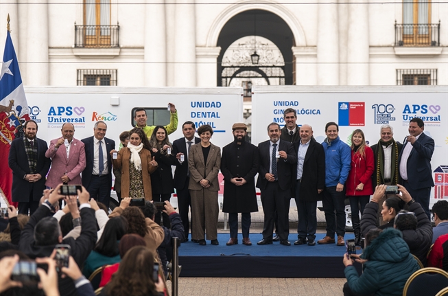 Alhué recibe clínica móvil para reforzar salud en sectores rurales