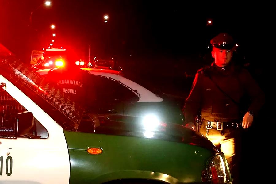 Sargento de Carabineros frustra violento asalto a su casa en Talagante: un delincuente muerto y dos heridos