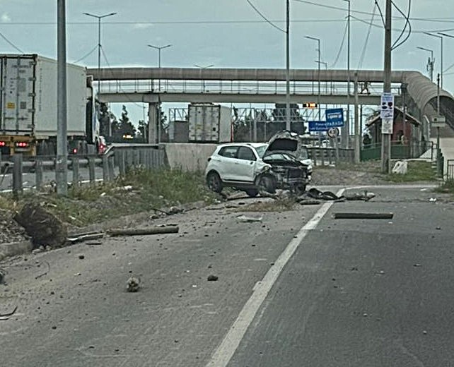 Descuido de conductor estuvo a punto de generar una tragedia en la autopista Ruta 78