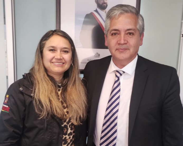 Autoridades avanzan en agenda de regularización de terrenos rurales en Alhué
