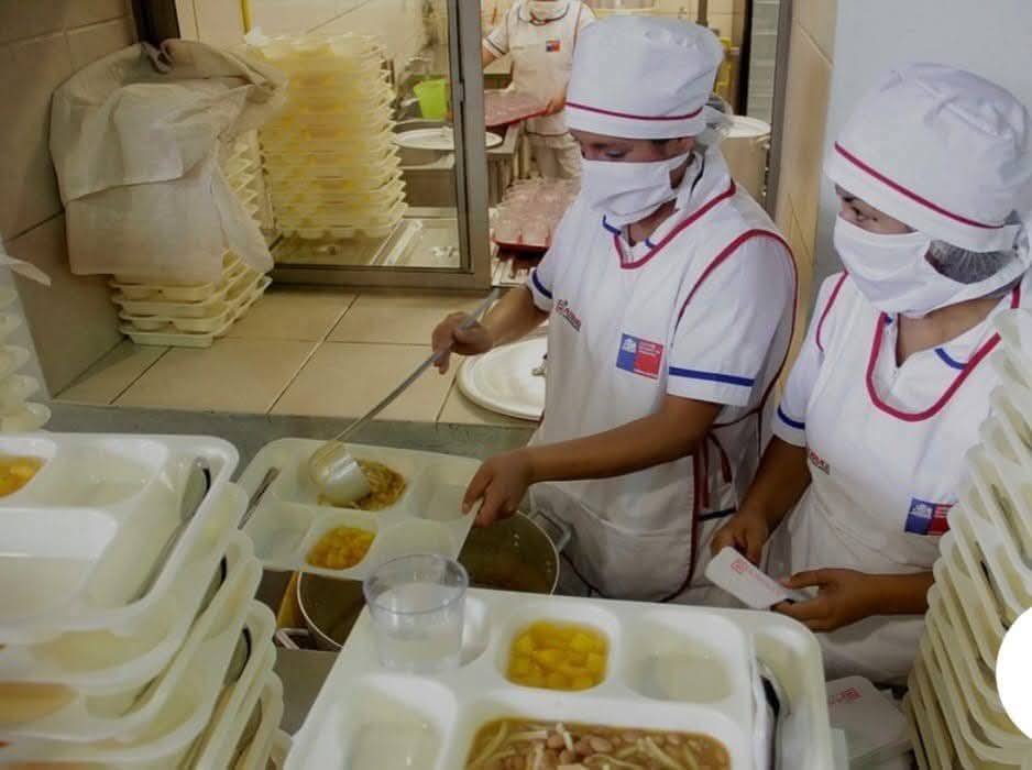 Corporación Municipal de Educación de Melipilla advierte falta de plan de contingencia en paro de manipuladoras de alimentos