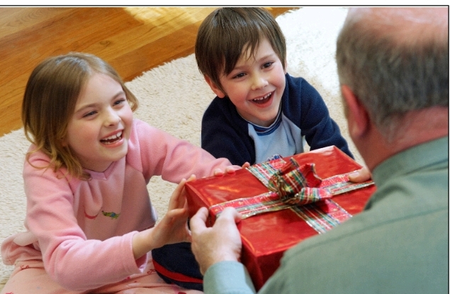 Día del Niño: Regalos con respaldo y seguridad, en comercios establecidos