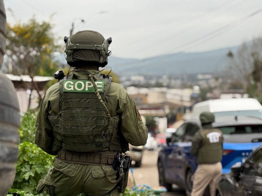 Amplio operativo policial en Melipilla deja siete detenidos y la incautación de armas y drogas