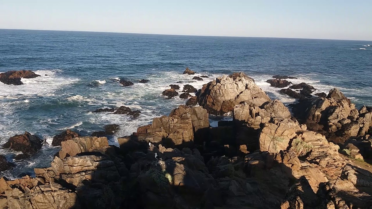 Turista cae desde roqueríos en Punta del Lacho y sufre múltiples fracturas