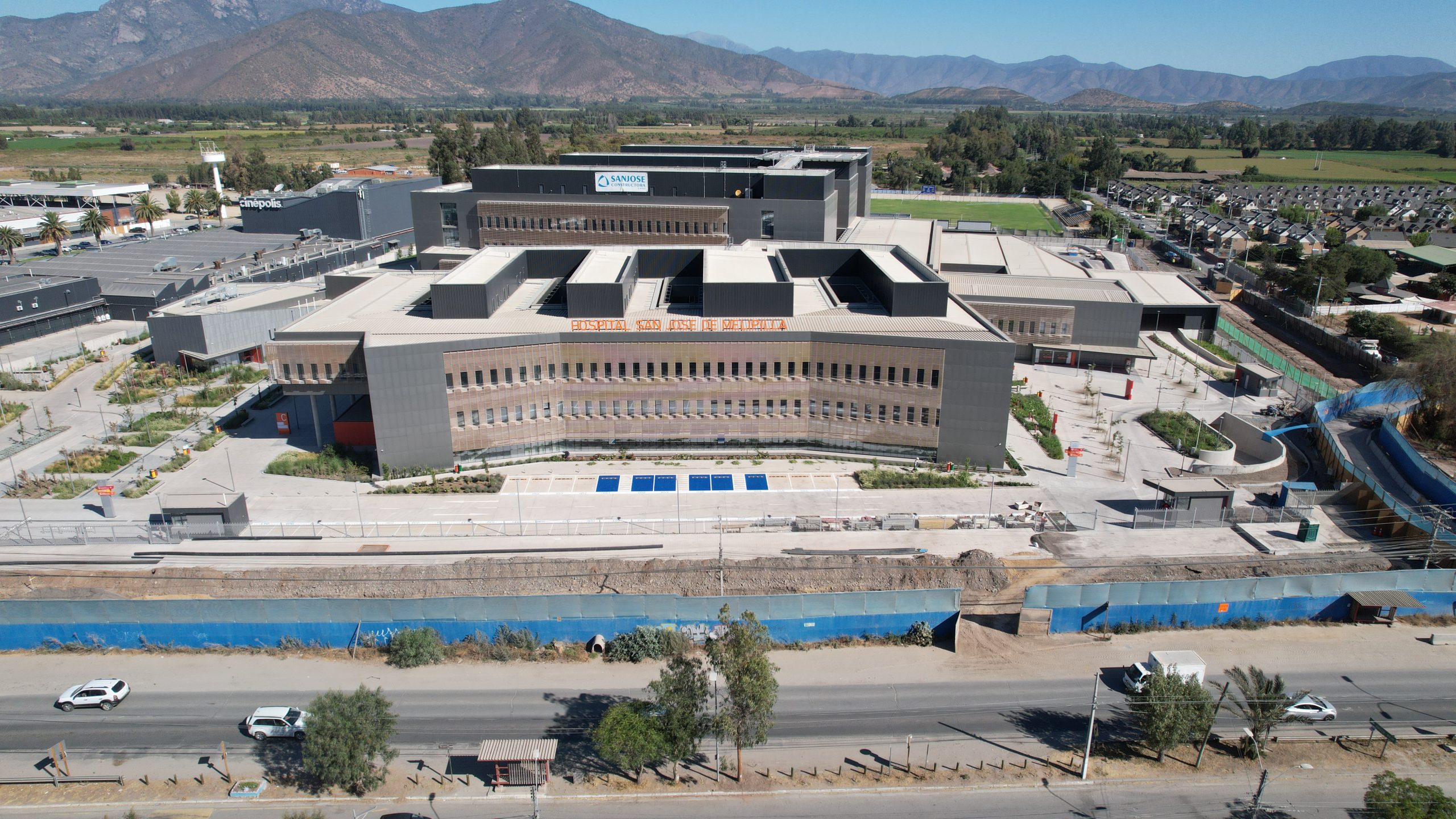 Incertidumbre marca el futuro del nuevo hospital de Melipilla: sin personal ni fecha clara de apertura