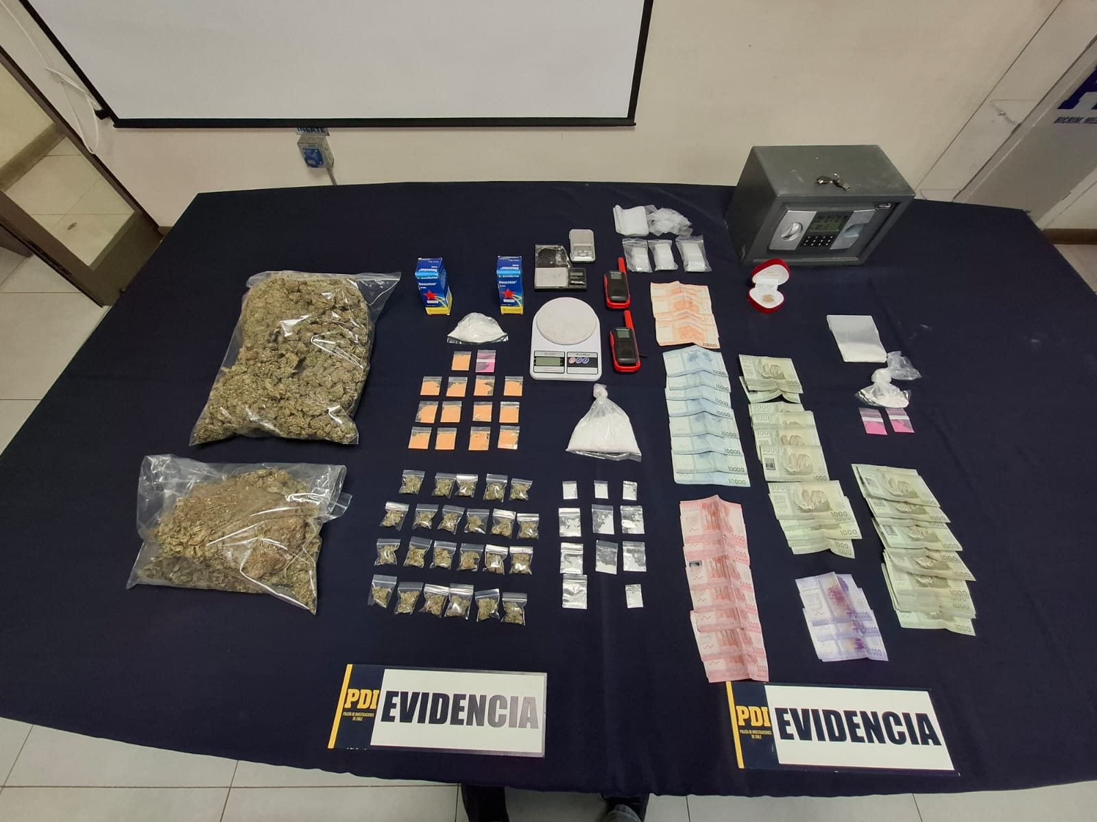 PDI incauta droga y detiene a dos personas en operativo en Pomaire