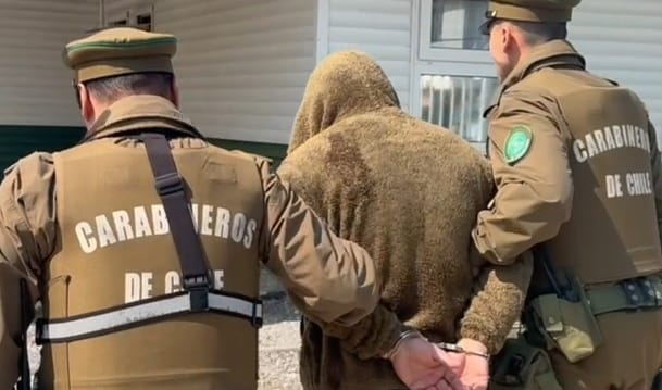 Operativo en Melipilla deja detenido por vehículo robado en fiscalización a desarmadurías