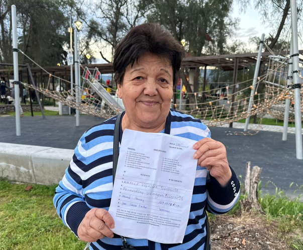 Familia de María Pinto organiza rifa solidaria para costear tratamiento de joven con psoriasis