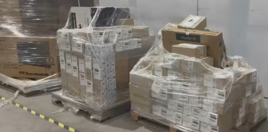 Carabineros frustra robo de millonario camión de Blue Express y detiene a un imputado en Lo Espejo