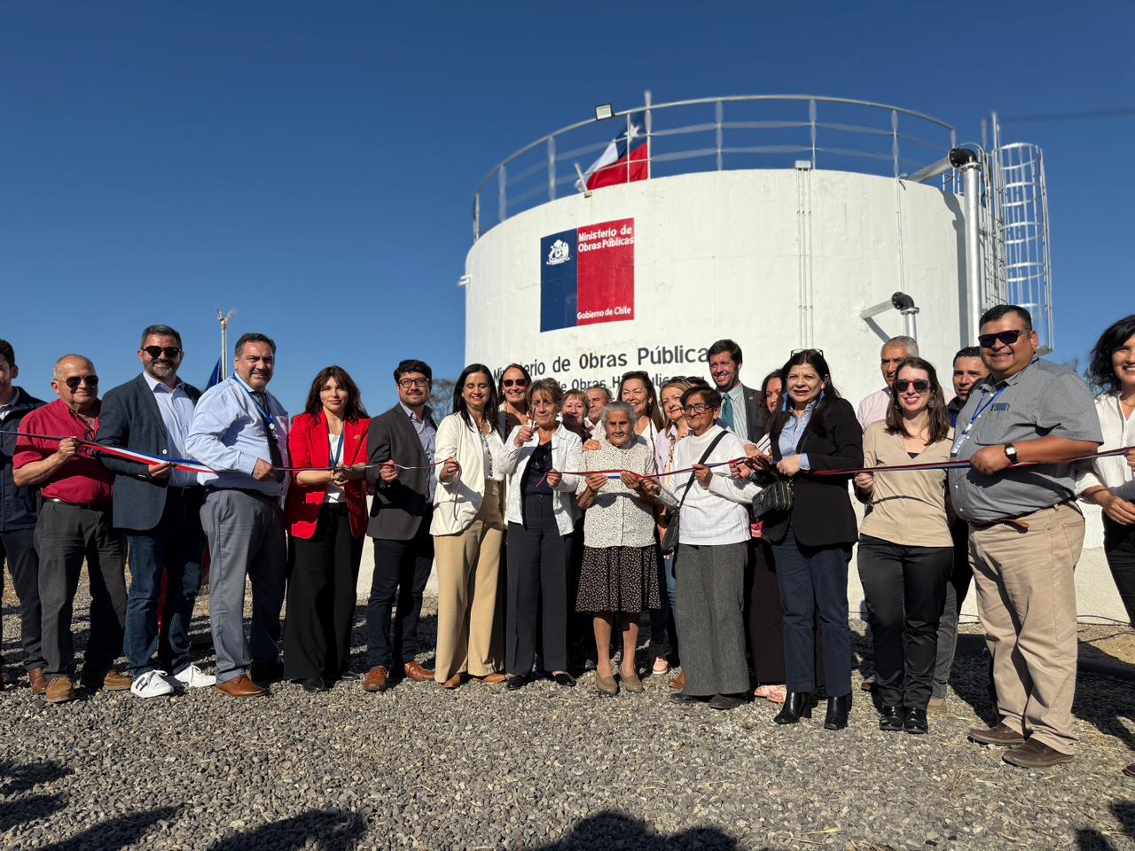 Ministras de Obras Públicas y de Agricultura encabezaron entrega de obras de ampliación y mejoramiento del sistema de agua potable rural en María Pinto