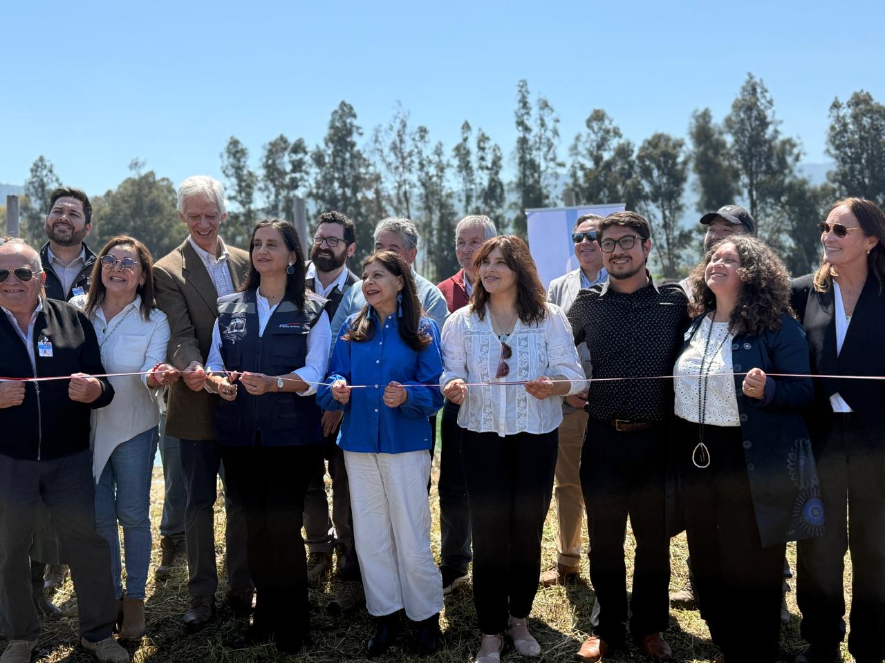 Autoridades inauguran obras de rehabilitación del Tranque “El Luchador” en María Pinto