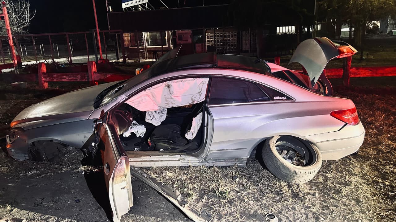 Persecución policial termina con dos detenidos y un herido de bala tras violento robo de vehículo en Melipilla