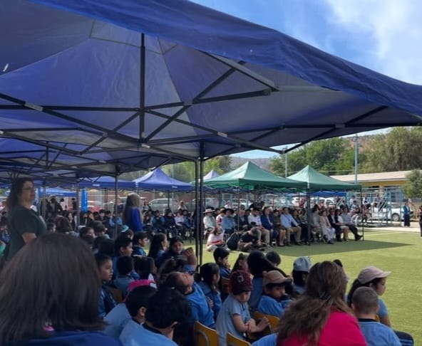Escuela Santa Rosa de Esmeralda celebra 120 años de historia con actividades deportivas y culturales