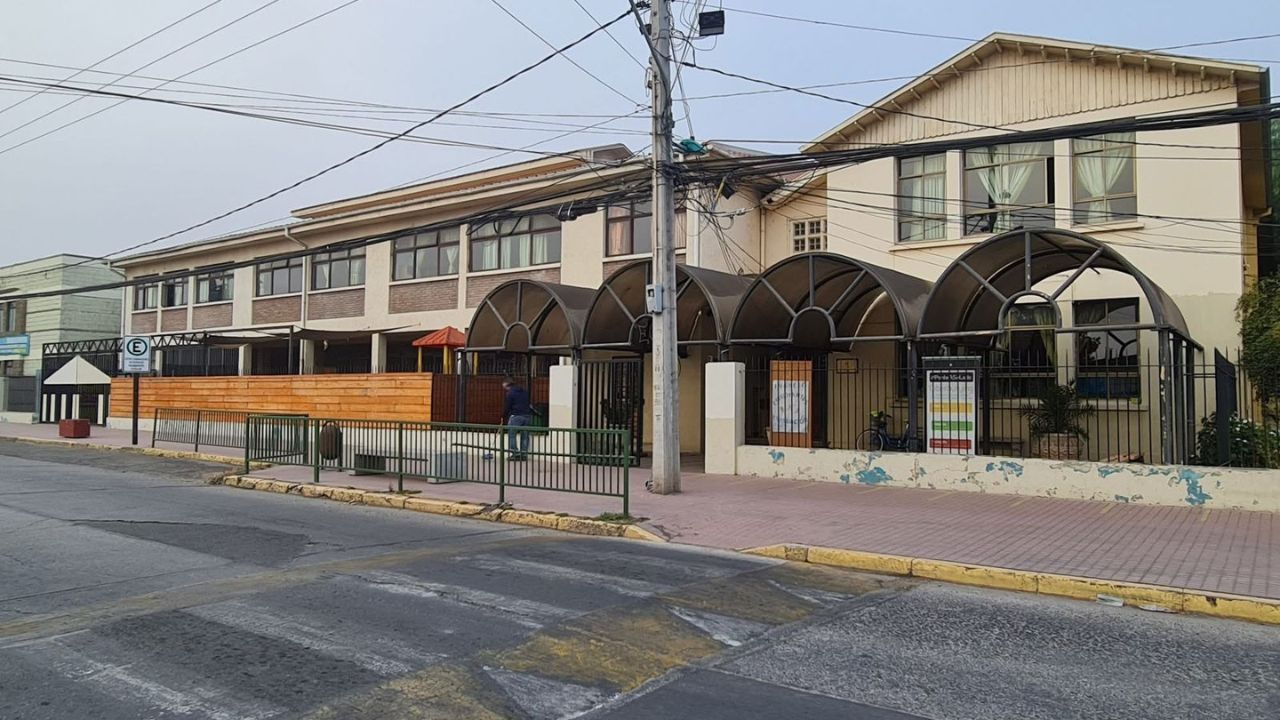 Comisario de Carabineros se refiere a presunta agresión a estudiantes en colegio de Talagante