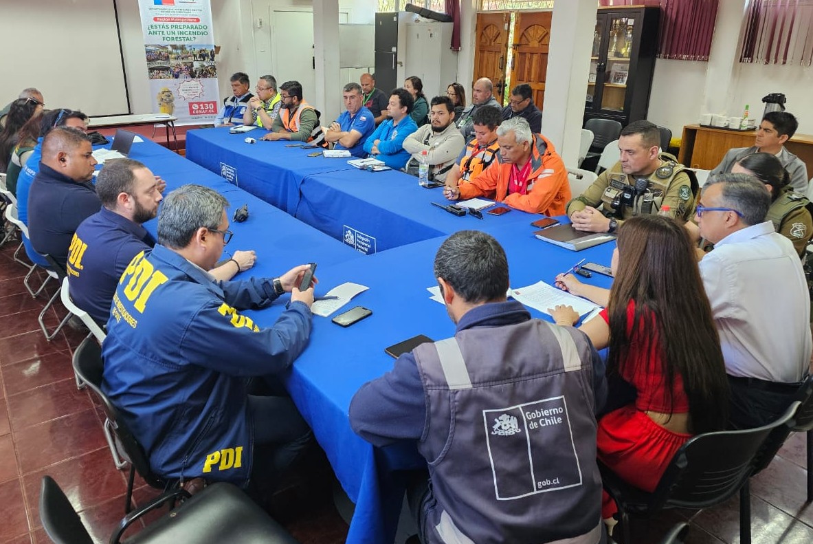 COGRID se reunió en Talagante para coordinar acciones preventivas ante incendios forestales