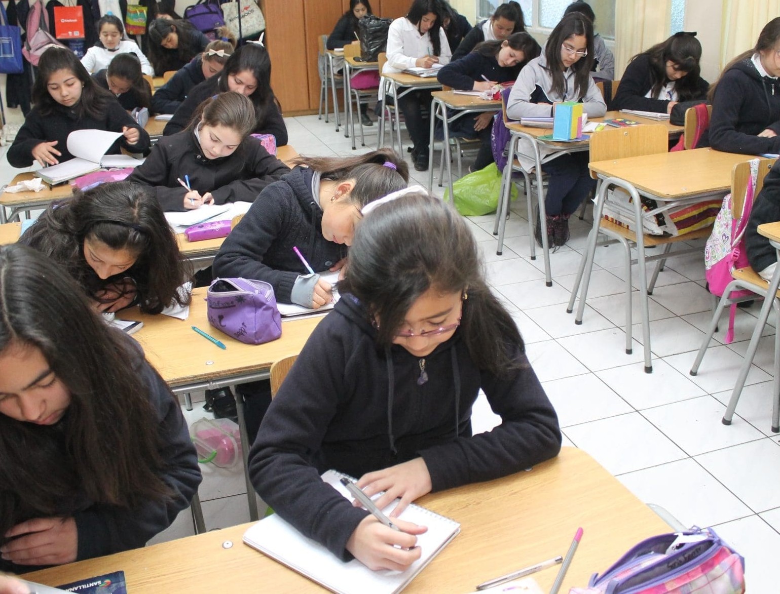 Falla en logística del Simce también afectó a colegios de Melipilla y Talagante: reprogramarán aplicación en las próximas semanas