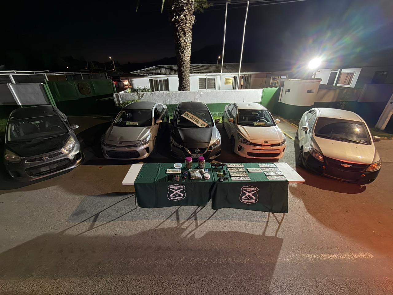 Carabineros incauta subametralladora tipo UZI a fogueo adaptada para el disparo durante procedimiento en parcela de Melipilla