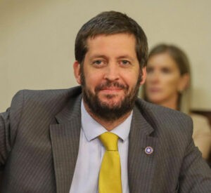 Diputado Repúblicano Juan Irarrázaval mantiene cautela tras resultados de la elección presidencial