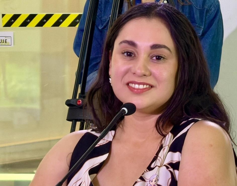 Concejala Paola Palacios reconoce dificultades y plantea reorganización de la izquierda tras contundente derrota electoral