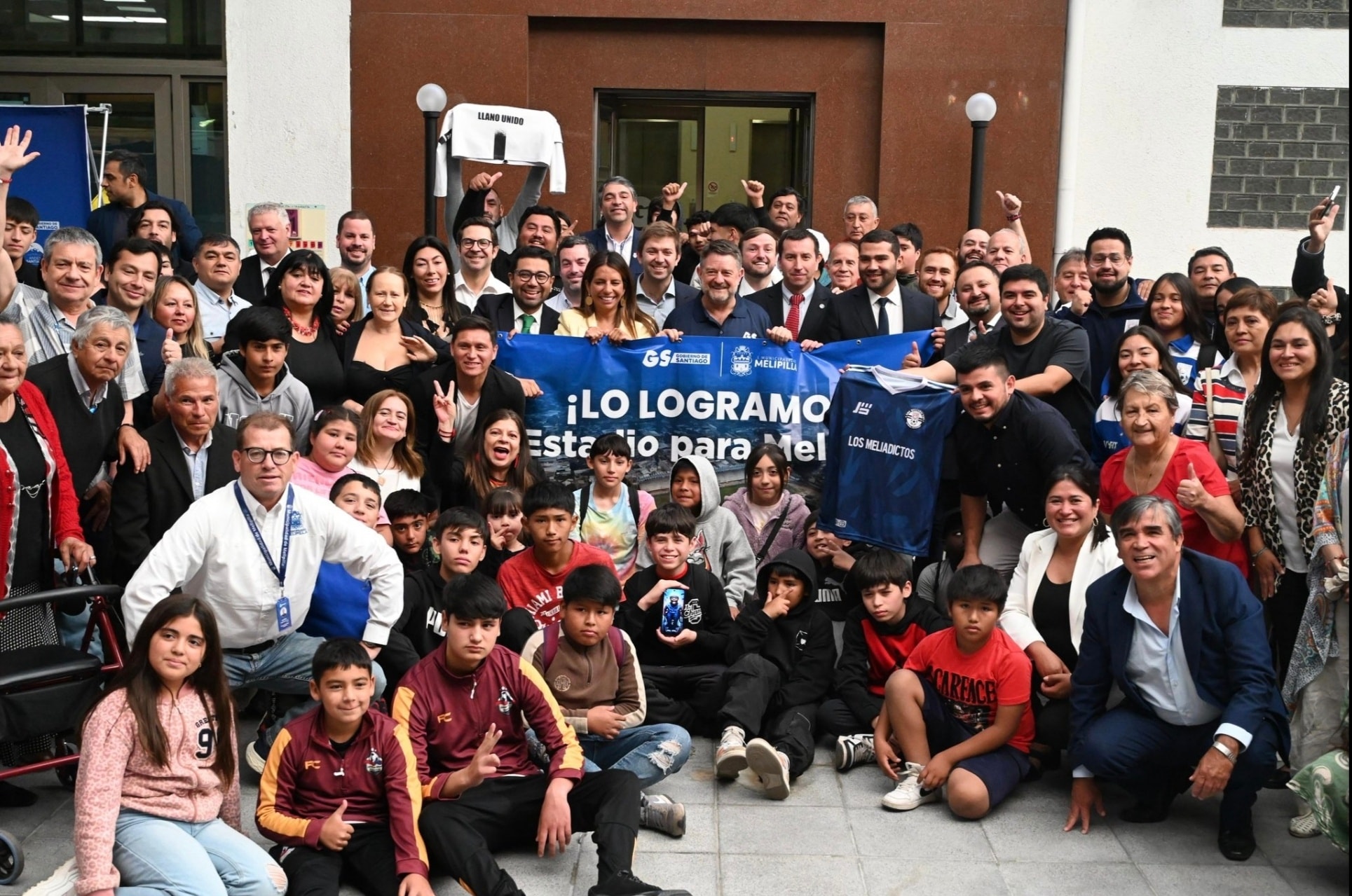 Consejo Regional aprueba recursos para concluir obras del estadio Roberto Bravo Santibañez en Melipilla